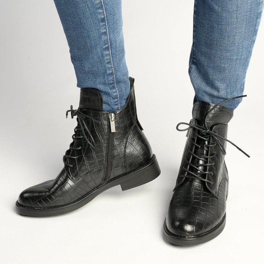 Boots Soft Style by Hush Puppy | Soft Style By Hush Puppy Caolan Military Boots Black