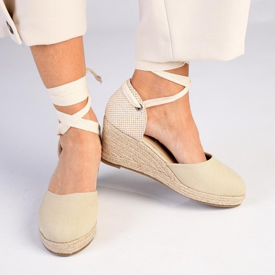 Espadrilles Madison Heart of New York | Madison Cleo Closed Toe Espadrille Wedge Natural