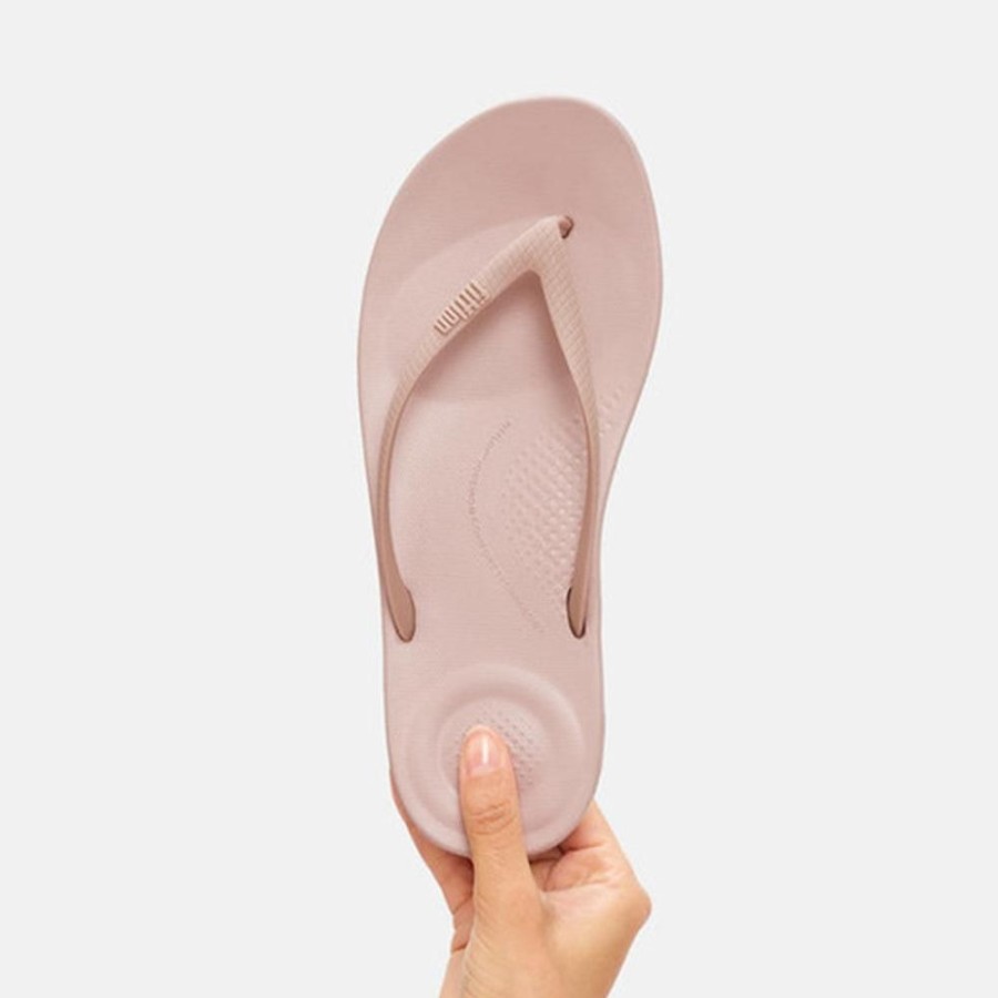 Slippers & Flats Fit Flop | Fit Flop Iqushion Ergonomic Flip Flop Nude