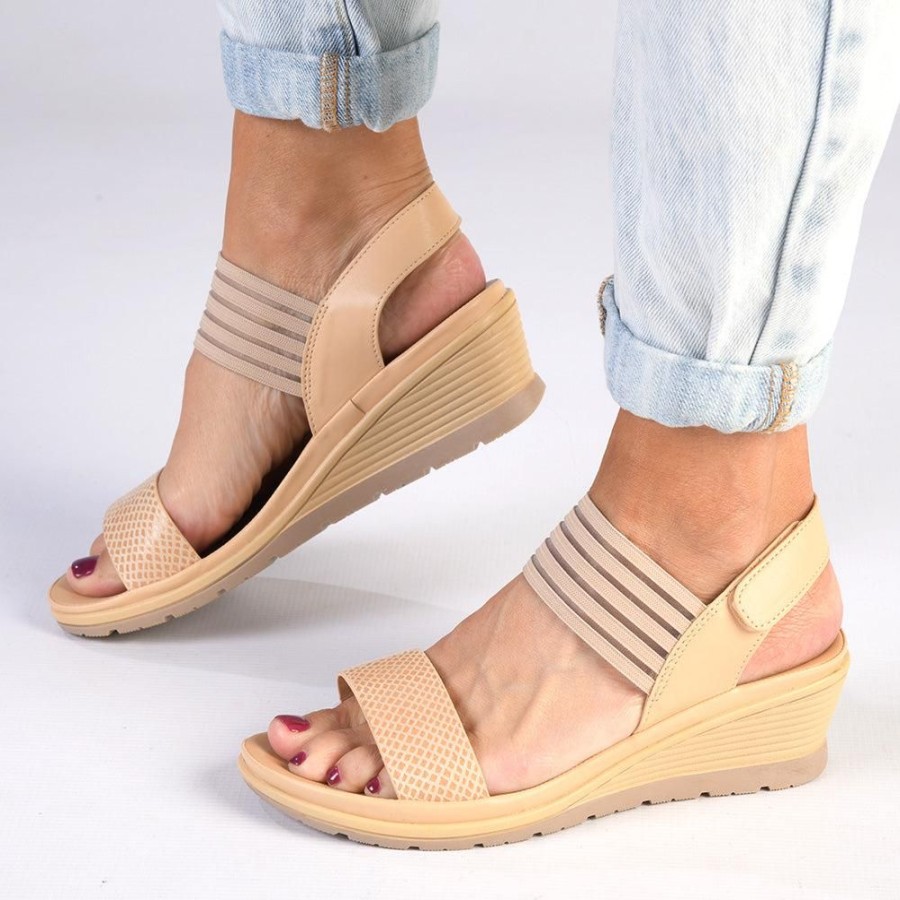 Wedges Soft Style by Hush Puppy | Soft Style By Hush Puppy Pomona Wedge Sandals Ivory